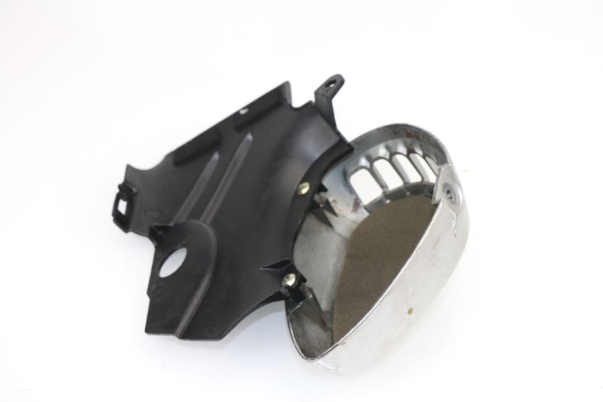 photo de PANNELLO LATERALE ANTERIORE SINISTRO YAMAHA YBR CUSTOM 125 (2008 - 2010)