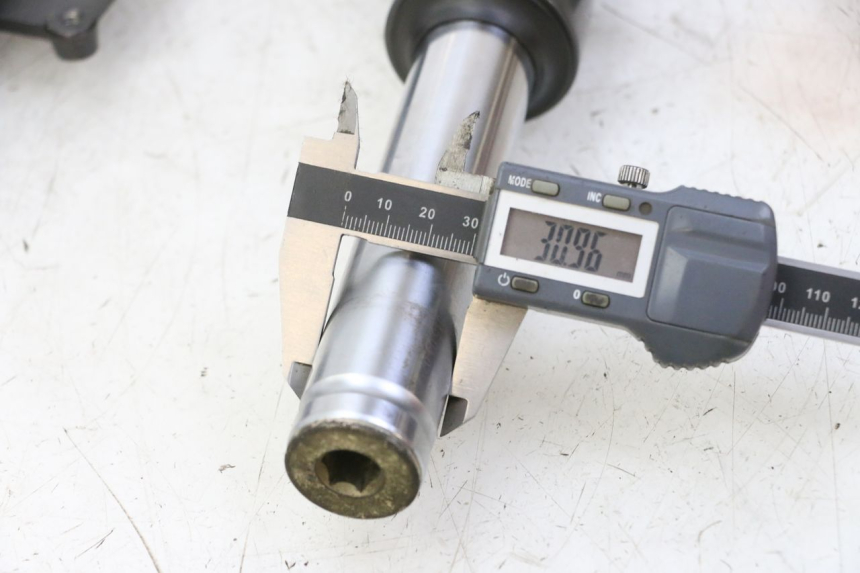 photo de STELO FORCELLA KYMCO AGILITY NAKED RENOUVO 2T 50 (2011 - 2018)