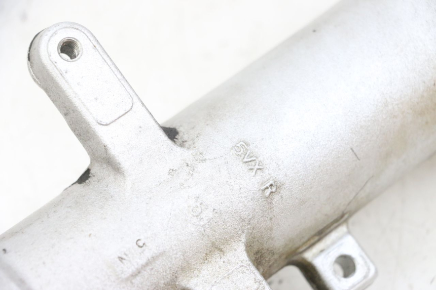 photo de STELO FORCELLA DESTRA YAMAHA FZ6 N FAZER 600 (2004 - 2006) - Primo piano tecnico