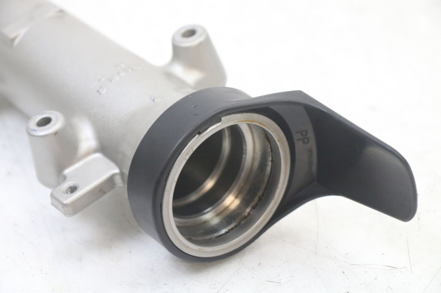 photo de STELO FORCELLA DESTRA SUZUKI GSF S BANDIT 600 (2000 - 2004)