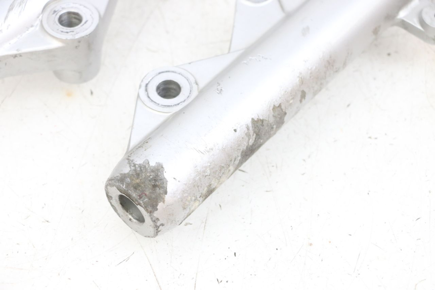 photo de STELO FORCELLA MBK FLAME X 125 (2007 - 2016) - Caratteristiche distintive