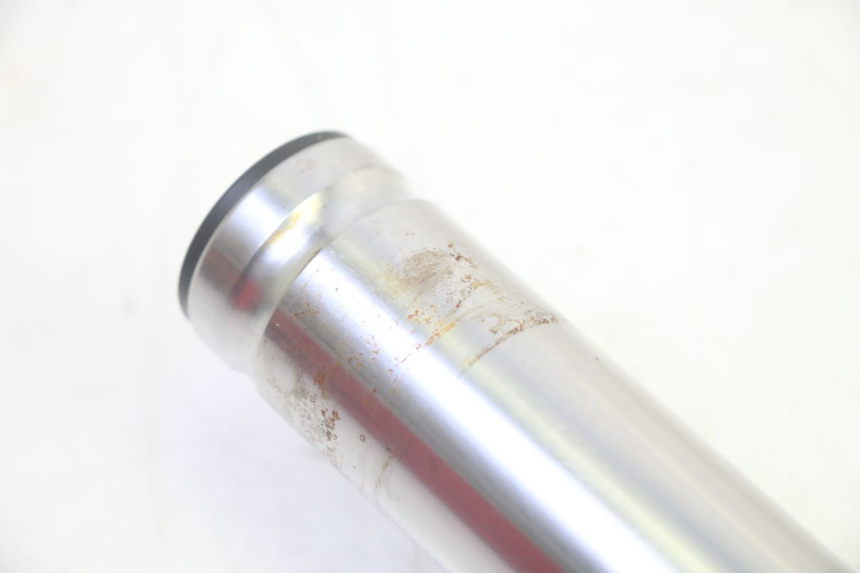 photo de STELO FORCELLA SINISTRA SYM FIDDLE 3 III 125 (2014 - 2020) - Zoom sullo stato d'uso