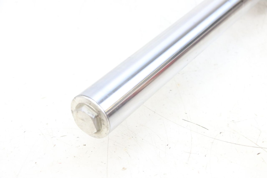 photo de STELO FORCELLA SINISTRA YAMAHA FZ6 N FAZER 600 (2004 - 2006) - Zoom sui componenti