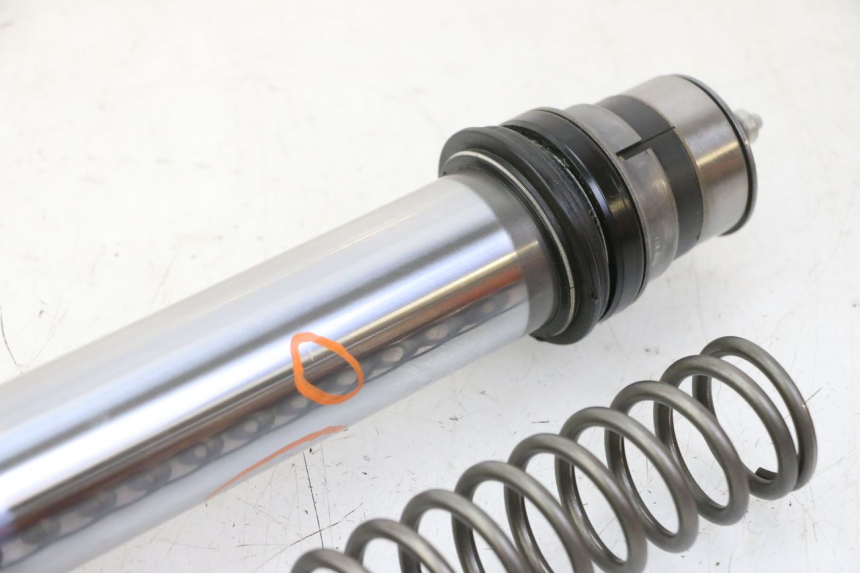 photo de STELO FORCELLA SINISTRA YAMAHA YZ 125 (1998 - 2005)