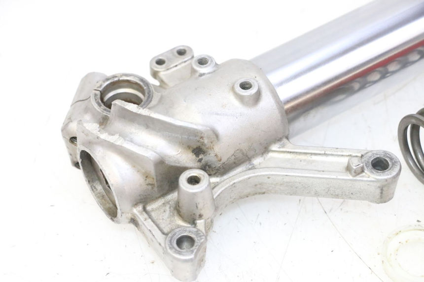 photo de STELO FORCELLA SINISTRA YAMAHA YZ 125 (1998 - 2005)