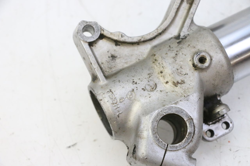 photo de STELO FORCELLA SINISTRA YAMAHA YZ 125 (1998 - 2005)