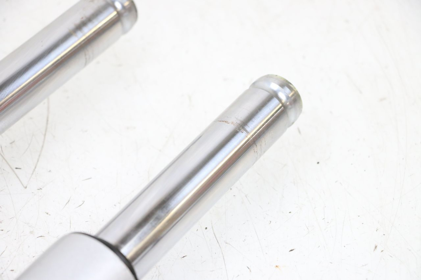 photo de STELO FORCELLA PEUGEOT KISBEE 4T 50 (2018 - 2022) - Vista d'insieme del prodotto