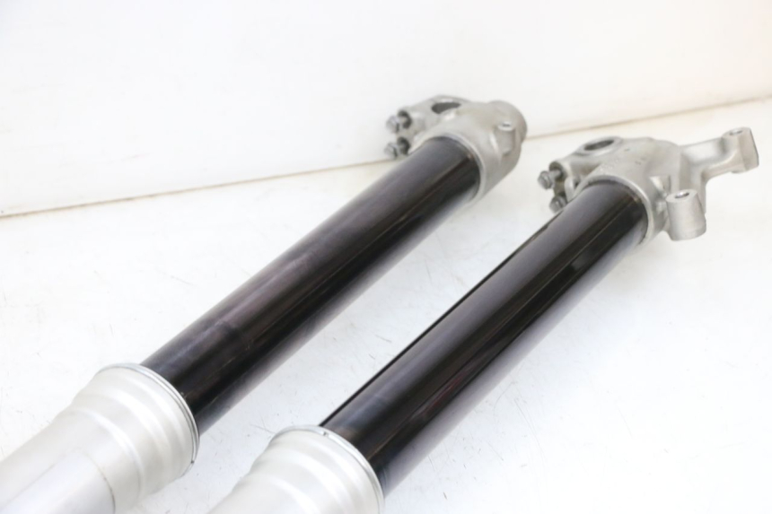 photo de STELO FORCELLA KAWASAKI KXF KX-F 250 (2017 - 2019) - Stato della superficie e materiale