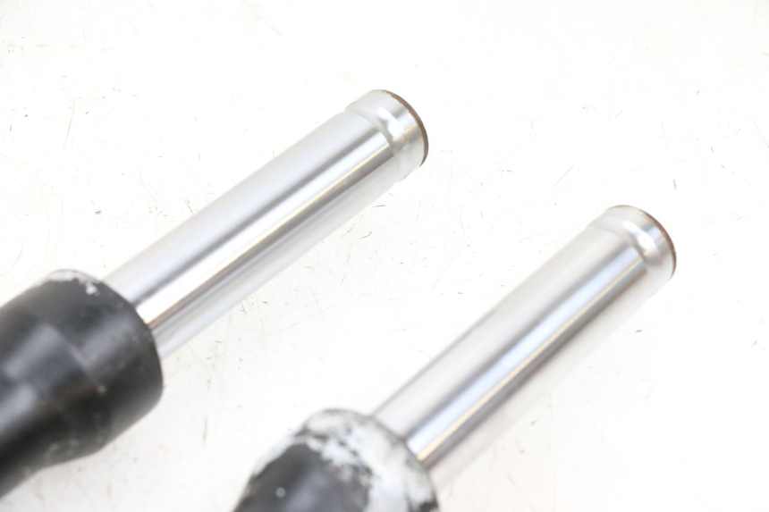 photo de STELO FORCELLA JM MOTORS OLDIES GT 4T 50 (2018 - 2025) - Dettagli dei punti di fissaggio