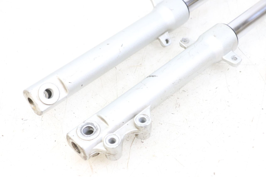 photo de STELO FORCELLA PEUGEOT KISBEE 2T 50 (2018 - 2022)