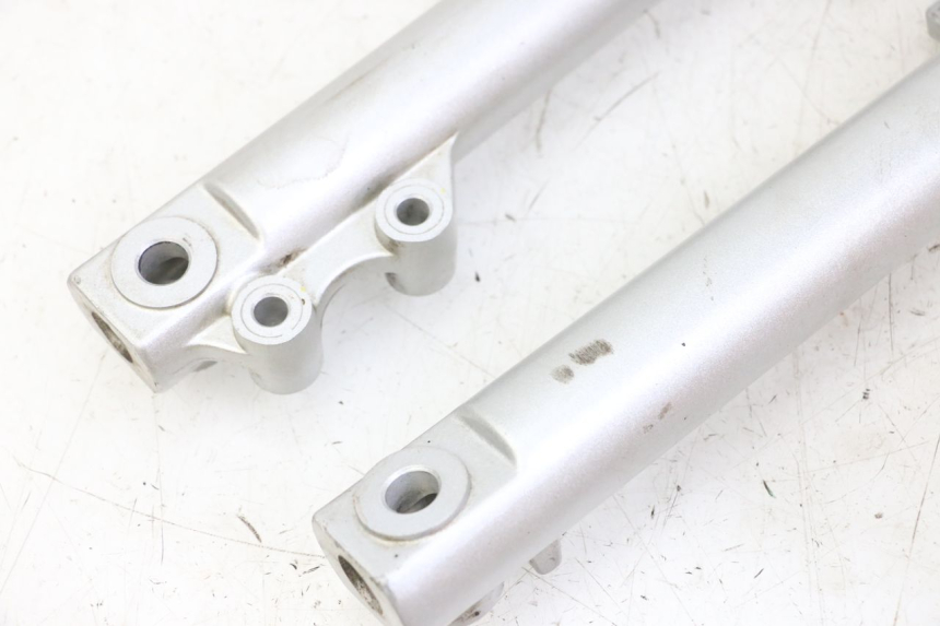 photo de STELO FORCELLA PEUGEOT KISBEE 4T 50 (2010 - 2017)