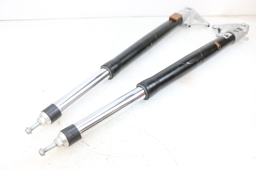 photo de STELO FORCELLA BMW R GS 1250 (2021 - 2024) - Marcature e riferimenti originali