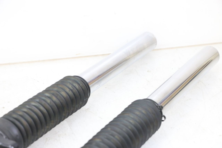 photo de STELO FORCELLA ROYAL ENFIELD SCRAM 411 (2022 - 2024)