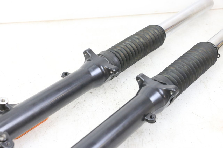 photo de STELO FORCELLA ROYAL ENFIELD SCRAM 411 (2022 - 2024)