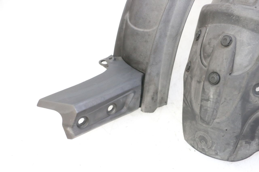 photo de PARAFANGO POSTERIORE QUADRO 4 4D 350 (2015 - 2018)