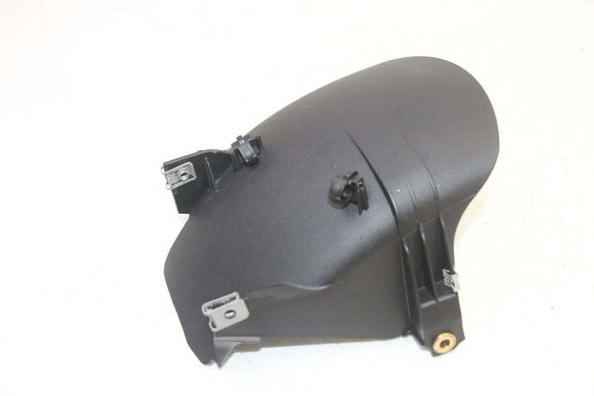 photo de PARAFANGO POSTERIORE PIAGGIO MP3 HPE 310 (2024 - 2025)