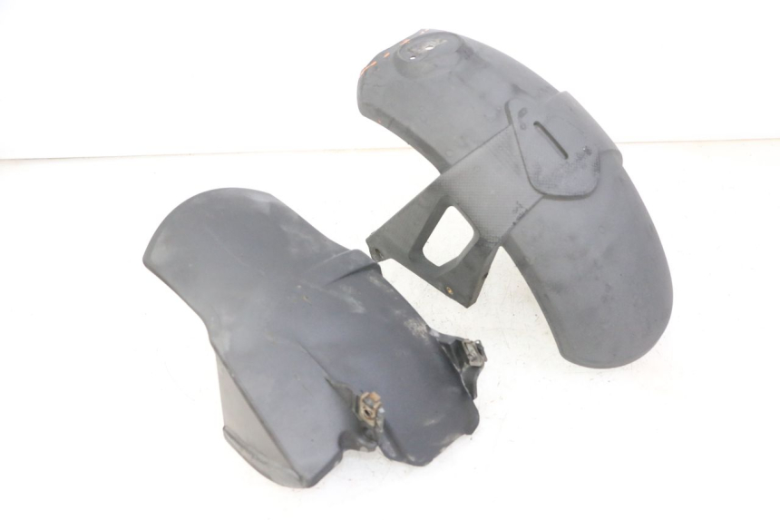photo de PARAFANGO POSTERIORE GILERA NEXUS 125 (2009 - 2013)