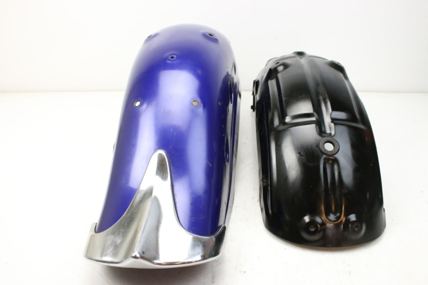 photo de PARAFANGO POSTERIORE SYM HUSKY 125 (1999 - 2005)