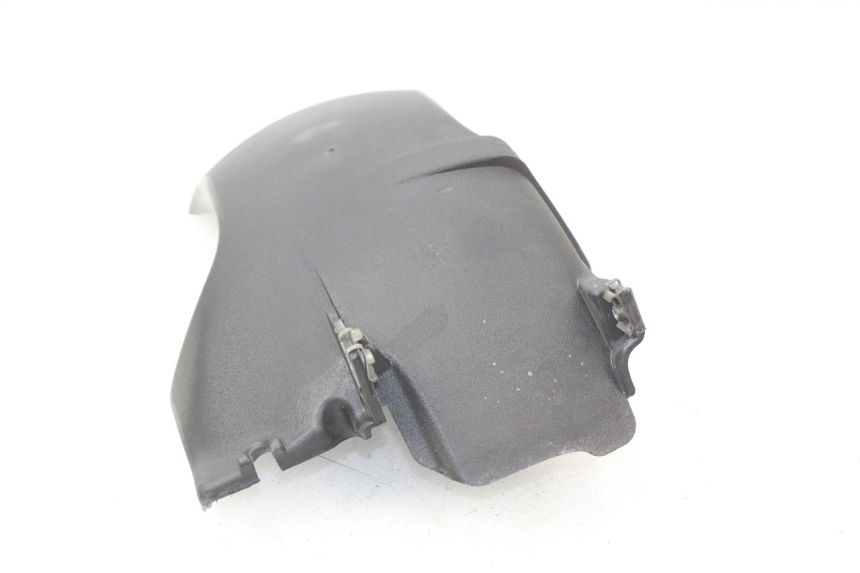 photo de PARAFANGO POSTERIORE PIAGGIO VESPA GTS IE ABS 300 (2016 - 2018) - Zoom sullo stato d'uso