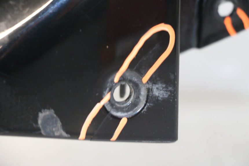 photo de PARAFANGO ANTERIORE SUZUKI BURGMAN 125 (2007 - 2014)