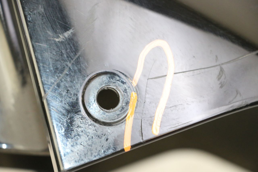 photo de PARAFANGO ANTERIORE SUZUKI BURGMAN 125 (2007 - 2014)