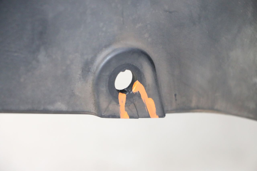 photo de PARAFANGO ANTERIORE SUZUKI BURGMAN 125 (2007 - 2014)