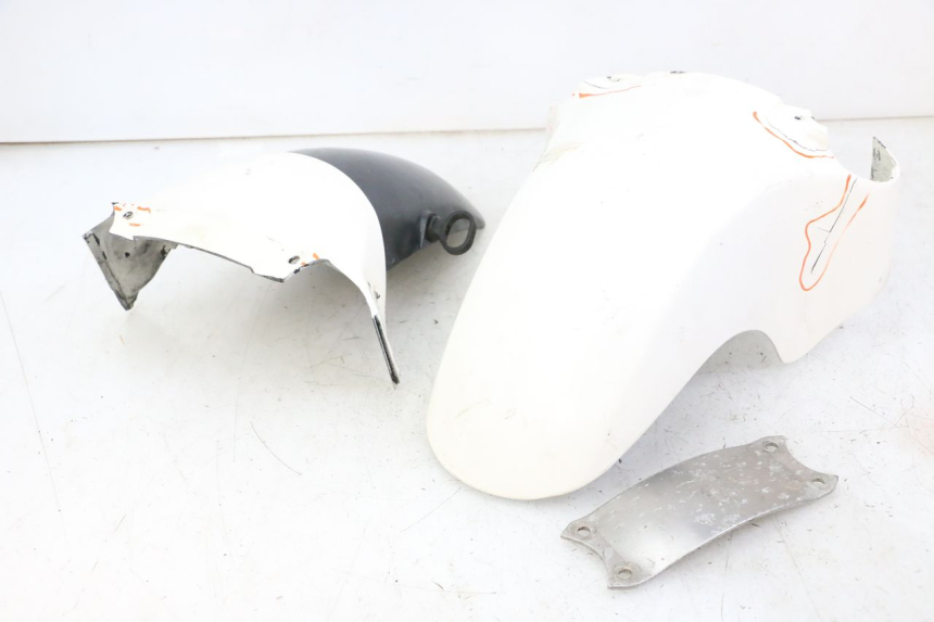 photo de PARAFANGO ANTERIORE YAMAHA FJ 36Y 1100 (1984 - 1985)