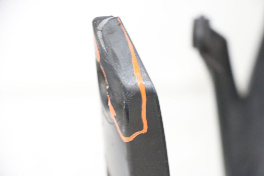 photo de PARAFANGO ANTERIORE SUZUKI GSR 750 (2011 - 2017)
