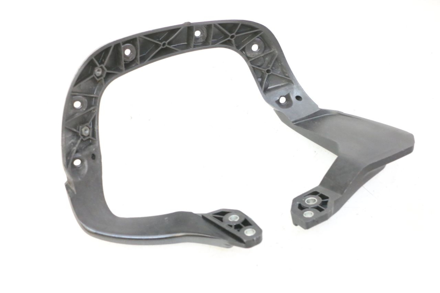 photo de PARAFANGO ANTERIORE PIAGGIO MP3 HPE 310 (2024 - 2025)