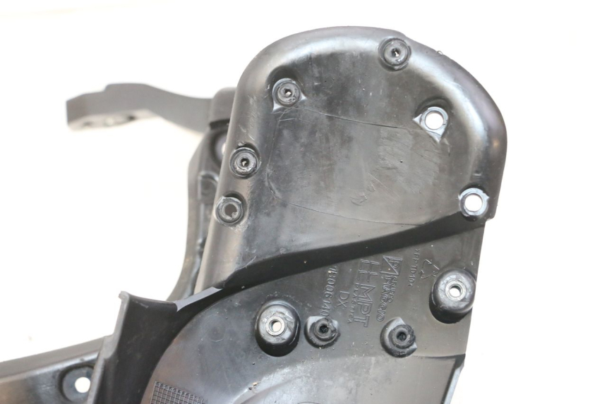 photo de PARAFANGO ANTERIORE PIAGGIO MP3 HPE 310 (2024 - 2025)