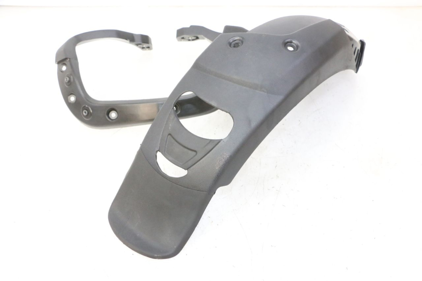 photo de PARAFANGO ANTERIORE PIAGGIO MP3 HPE 310 (2024 - 2025)