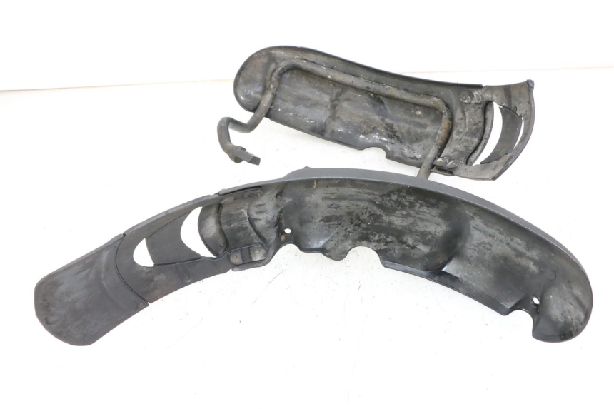 photo de PARAFANGO ANTERIORE PIAGGIO MP3 LT 400 (2007 - 2012)