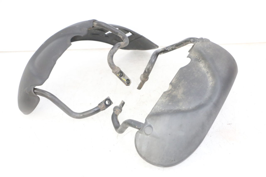 photo de PARAFANGO ANTERIORE PIAGGIO MP3 LT 300 (2010 - 2016)
