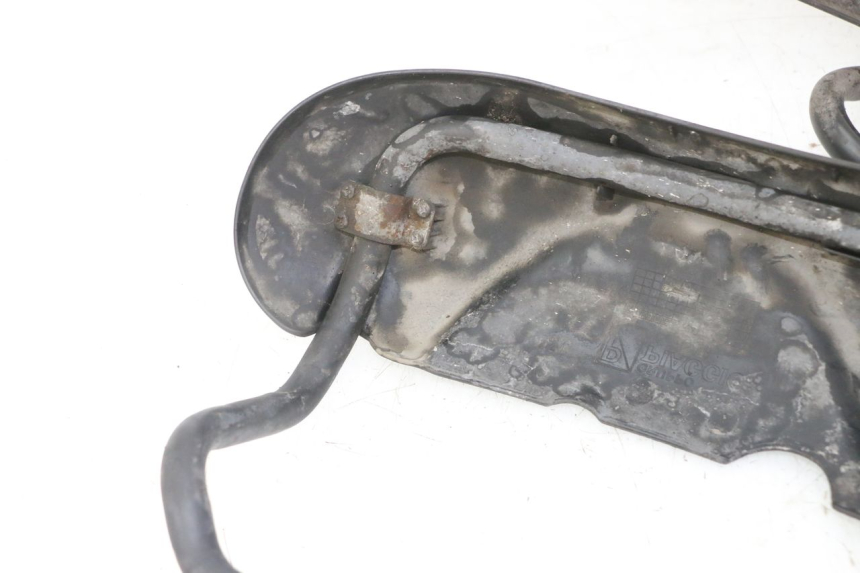 photo de PARAFANGO ANTERIORE PIAGGIO MP3 LT 300 (2010 - 2016)