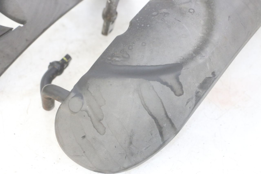 photo de PARAFANGO ANTERIORE PIAGGIO MP3 LT 300 (2010 - 2016)