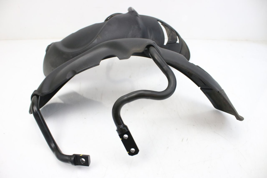 photo de PARAFANGO ANTERIORE PIAGGIO MP3 500 (2014 - 2016)