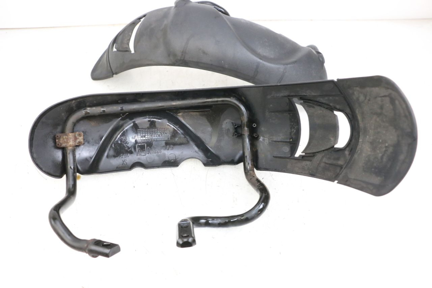 photo de PARAFANGO ANTERIORE PIAGGIO MP3 500 (2011 - 2015)