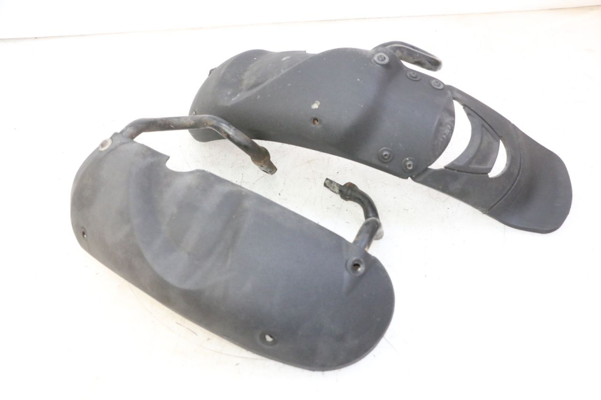 photo de PARAFANGO ANTERIORE PIAGGIO MP3 RL 250 (2007 - 2010)