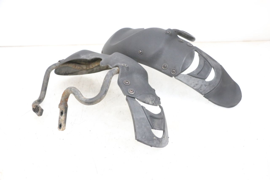 photo de PARAFANGO ANTERIORE PIAGGIO MP3 RL 250 (2007 - 2010) - Marcature e riferimenti originali