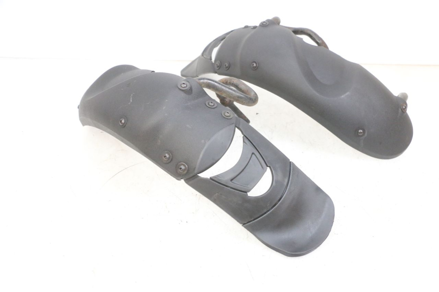 photo de PARAFANGO ANTERIORE PIAGGIO MP3 RL 250 (2007 - 2010) - Dettaglio del componente