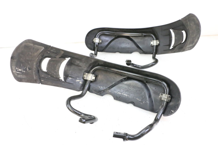 photo de PARAFANGO ANTERIORE PIAGGIO MP3 500 (2014 - 2016)