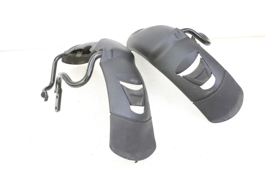 photo de PARAFANGO ANTERIORE PIAGGIO MP3 500 (2014 - 2016)