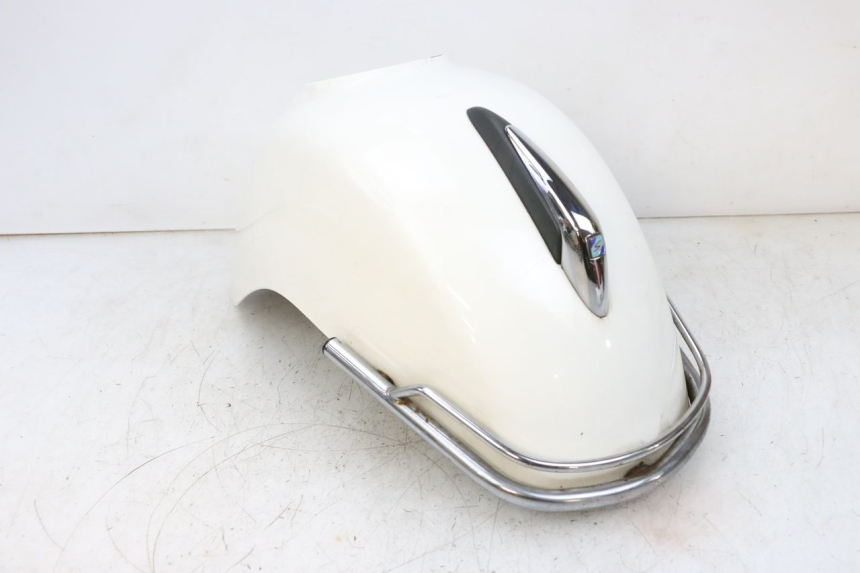 photo de PARAFANGO ANTERIORE PIAGGIO VESPA GTS SUPER IE 125 (2009 - 2016) - Ricambio usato controllato