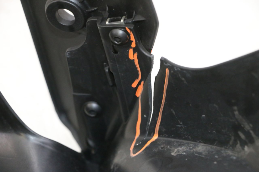 photo de PARAFANGO ANTERIORE YAMAHA XMAX X-MAX 125 (2021 - 2025)