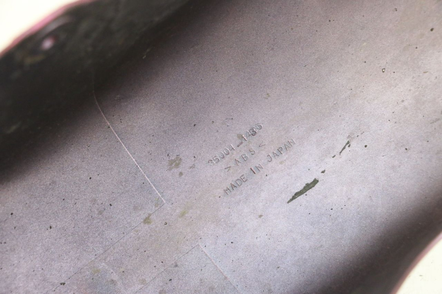 photo de PARAFANGO ANTERIORE KAWASAKI ZR 7 750 (1999 - 2001) - Zoom sullo stato d'uso