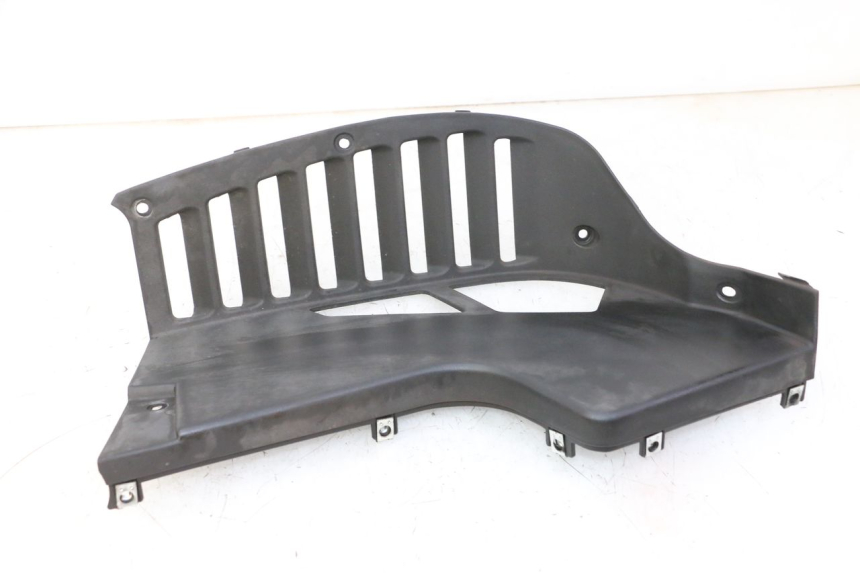 photo de DESTRA GRIGLIA RADIATORE QUADRO 4 4D 350 (2015 - 2018)