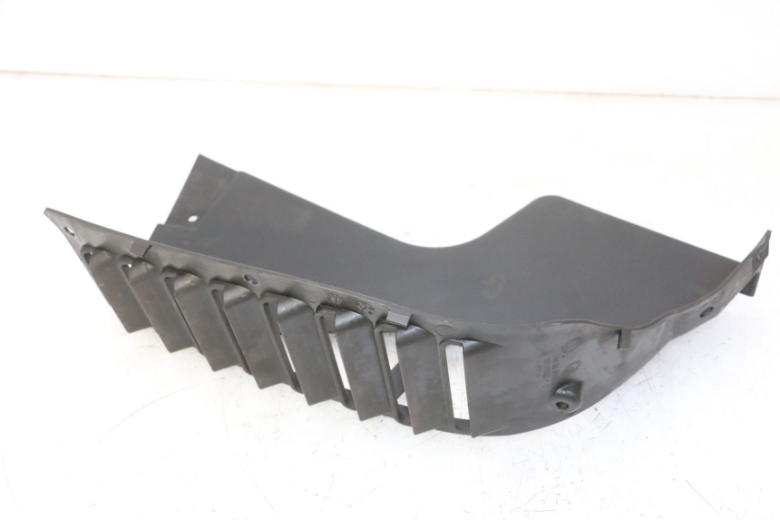 photo de SINISTRA GRIGLIA RADIATORE QUADRO 4 4D 350 (2015 - 2018)