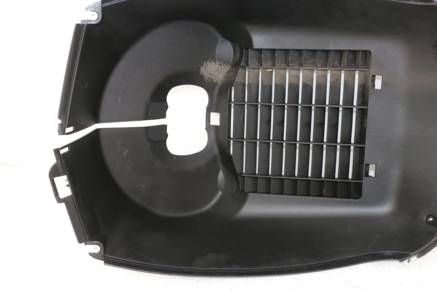 photo de GRIGLIA RADIATORE PEUGEOT SATELIS COMPRESSOR K15 125 (2006 - 2009)