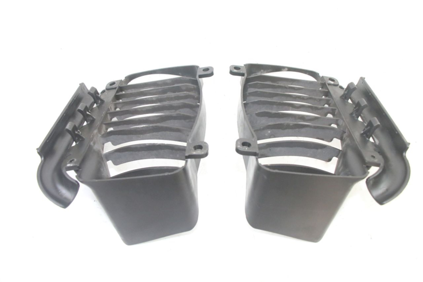 photo de GRIGLIA RADIATORE PIAGGIO VESPA GRANTURISMO 125 (2003 - 2007)