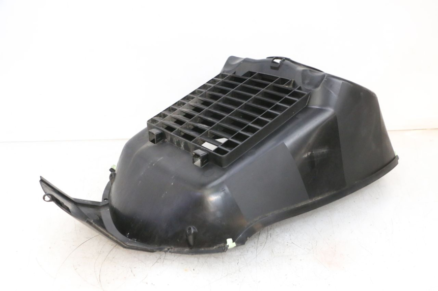 photo de Griglia del radiatore PEUGEOT SATELIS 125 (2013 - 2018) - Altra angolazione